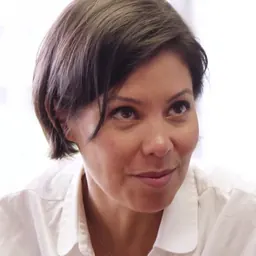 Portrait of Alex Wagner