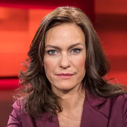 Portrait of Nina Kronjäger