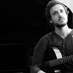 Portrait of Gilad Hekselman