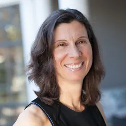 Portrait of Jennifer Fonstad