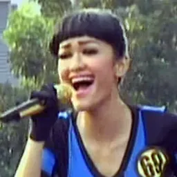 Portrait of Julia Perez