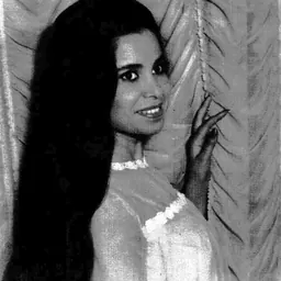 Portrait of Noura