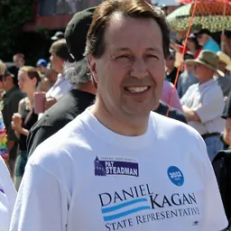 Portrait of Daniel Kagan
