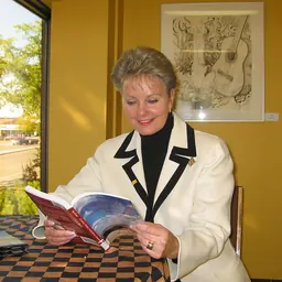 Portrait of Lynda Haverstock