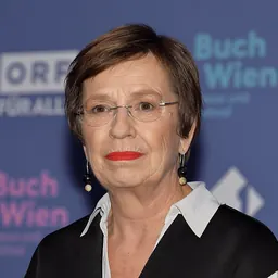 Portrait of Doris Schmidauer