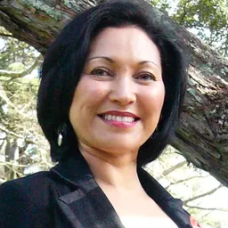 Portrait of Tina Cross
