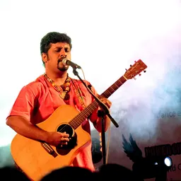 Portrait of Raghu Dixit