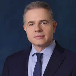 Portrait of Dan Naveh