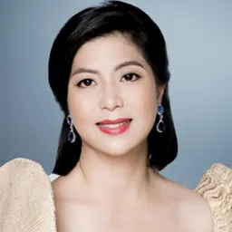 Portrait of Midy Cua