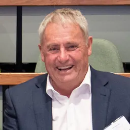 Portrait of Phil Mauger