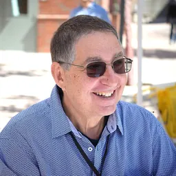 Portrait of Lee Goldberg