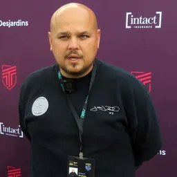 Portrait of Robert Rositoiu