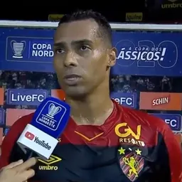 Portrait of Élton Rodrigues Brandão
