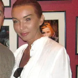 Portrait of Ewa Minge