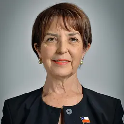Portrait of Gloria Hutt
