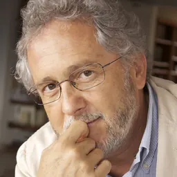 Portrait of Héctor Abad Faciolince