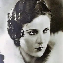 Portrait of Evelyn Brent