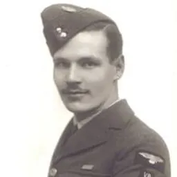 Portrait of Bob Hollowday