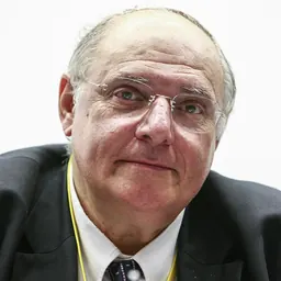 Portrait of Daniel Farhi