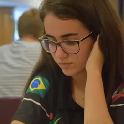 Portrait of Kathiê Goulart Librelato