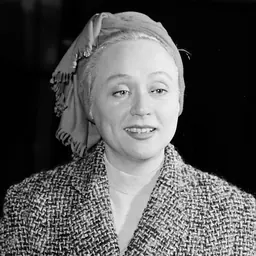 Portrait of Zsuzsa Bánki