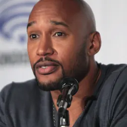 Portrait of Henry Simmons