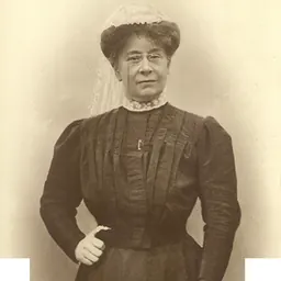 Portrait of Isla Stewart