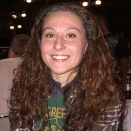 Portrait of Beth Sotelo