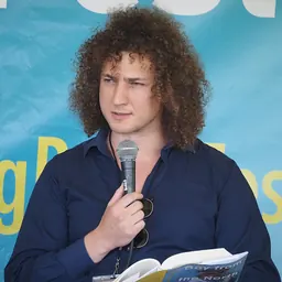 Portrait of Sam Sussman