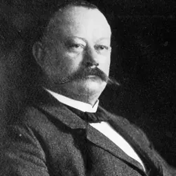 Portrait of Arthur Looss