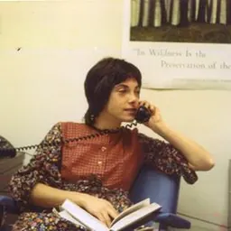 Portrait of Linda Keen