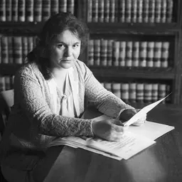 Portrait of Rosalind Goodrich Bates