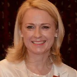 Portrait of Therese Walsh