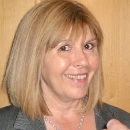 Portrait of Maggie Philbin