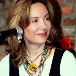 Portrait of Tina Shafer