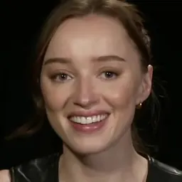 Portrait of Phoebe Dynevor