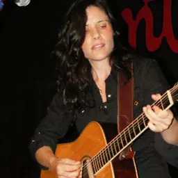 Portrait of Shannon McNally