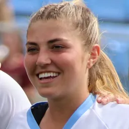 Portrait of Chloe Humphrey