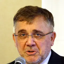 Portrait of Thierry Queffélec