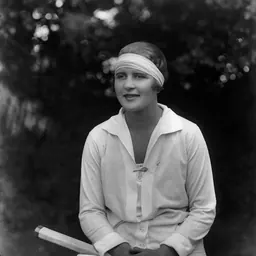 Portrait of Bobbie Heine Miller