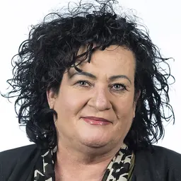 Portrait of Caroline van der Plas