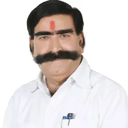 Portrait of Gyan Dev Ahuja