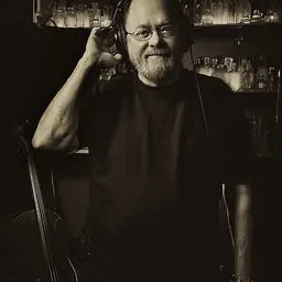 Portrait of Rodney Mills