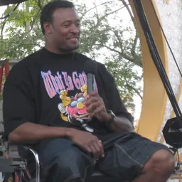 Portrait of Willie McGinest