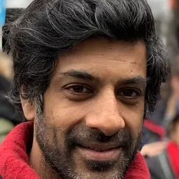 Portrait of Vikash Dhorasoo