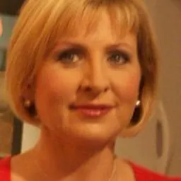 Portrait of Sian Lloyd