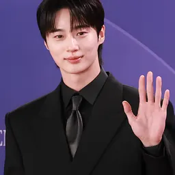 Portrait of Byeon Woo-seok