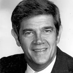Portrait of Tom Tobiassen