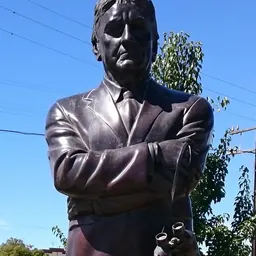 Portrait of Ray Warren
