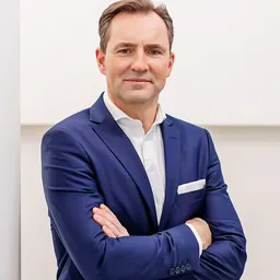 Portrait of Thomas Schäfer